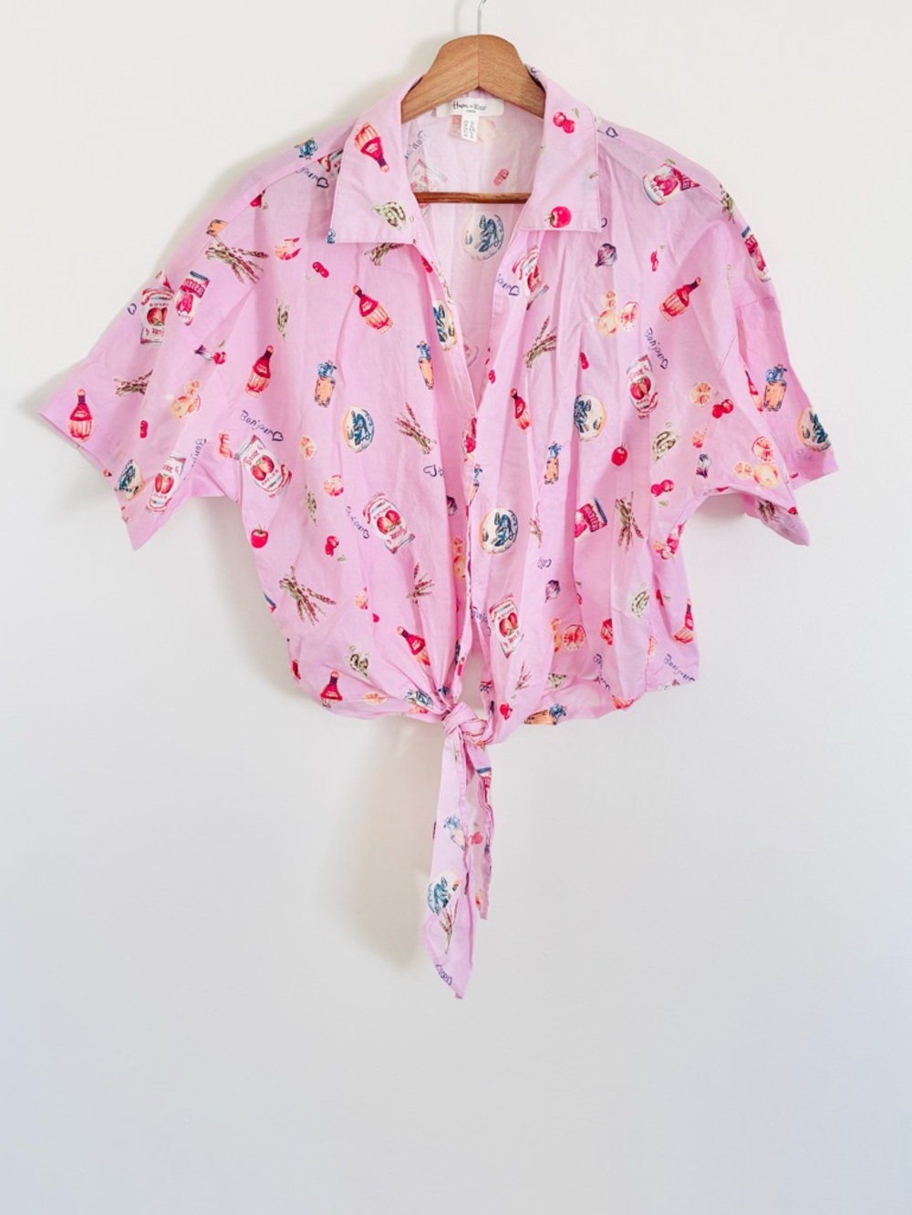 Haver & Blair Short-Sleeved Tie-Front Shirt in Italian Dinner Print
